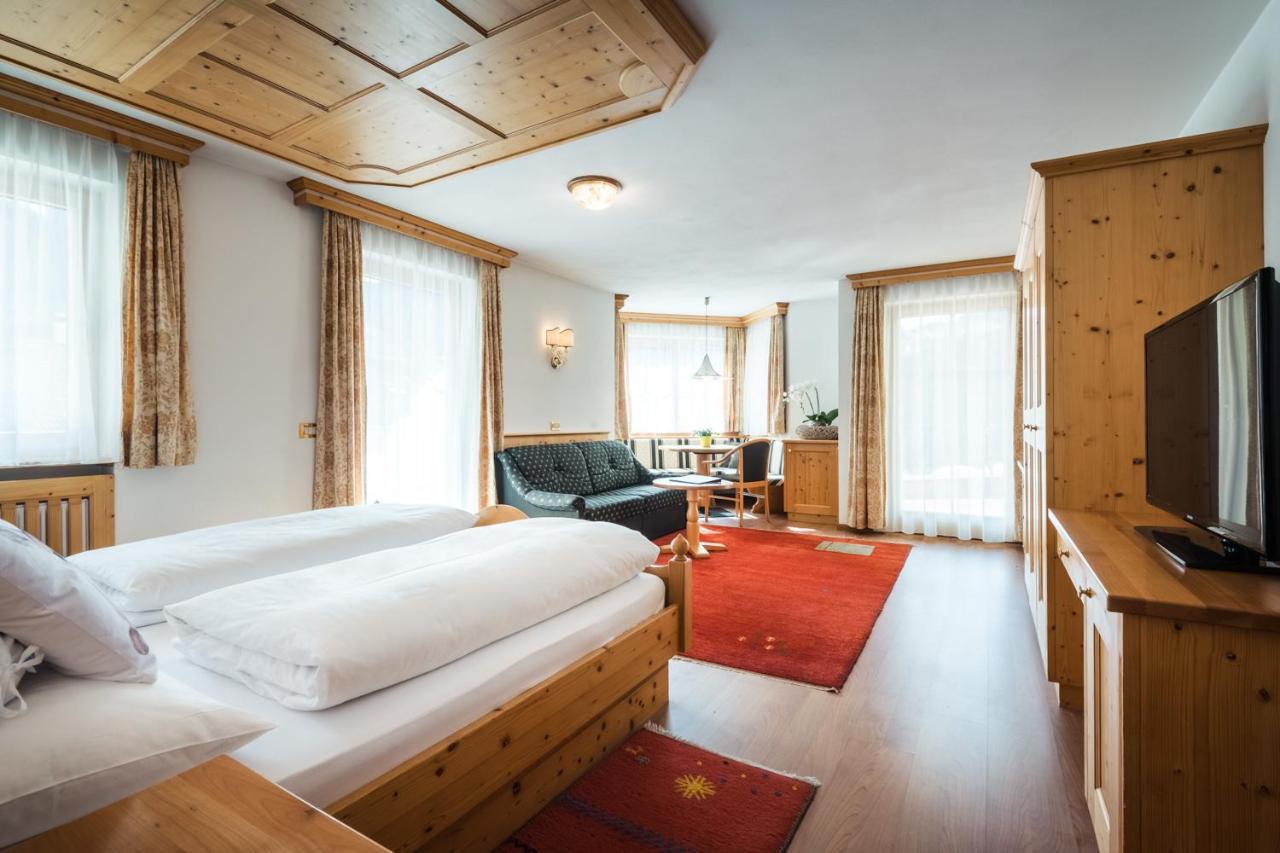 Alpenhotel Plaza Santa Cristina Val Gardena Buitenkant foto